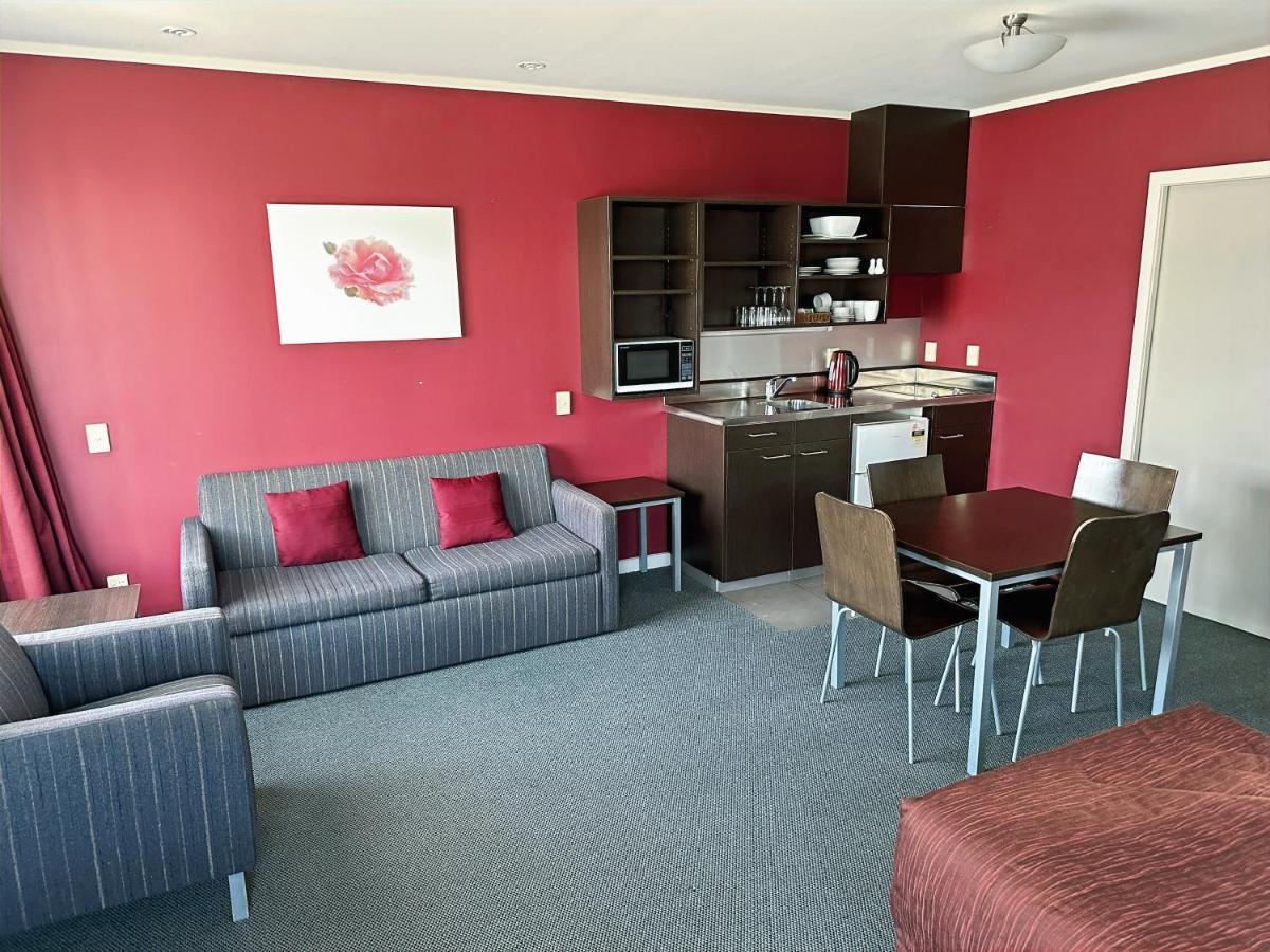 Arena Lodge Palmerston North Bagian luar foto