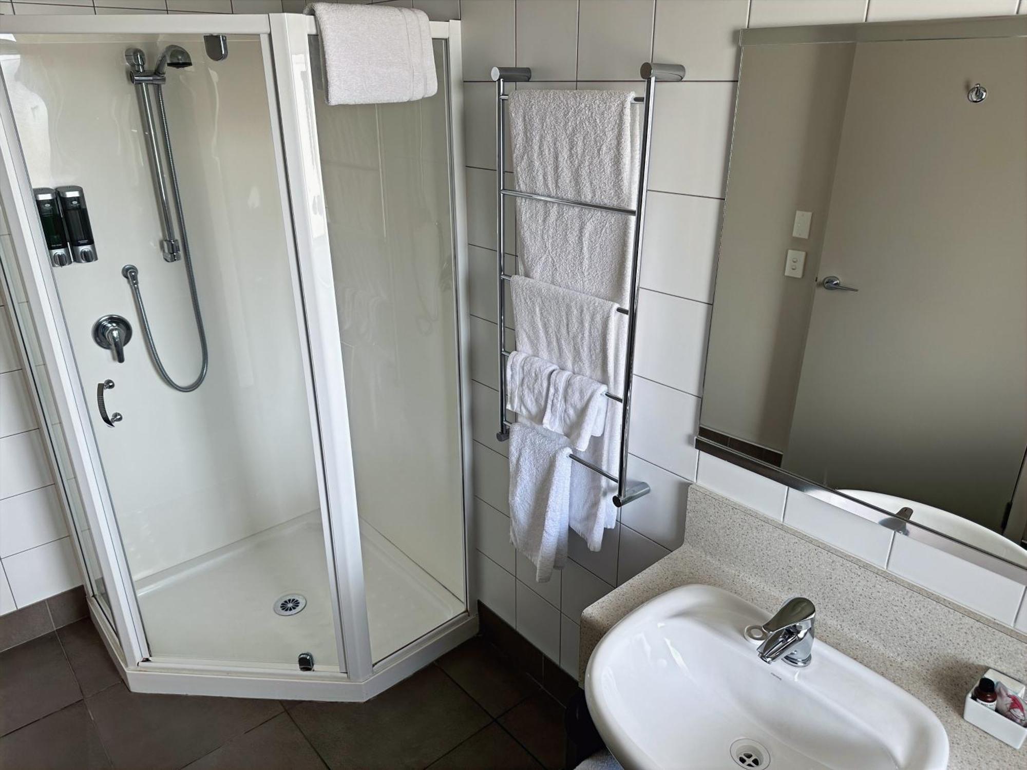 Arena Lodge Palmerston North Bagian luar foto
