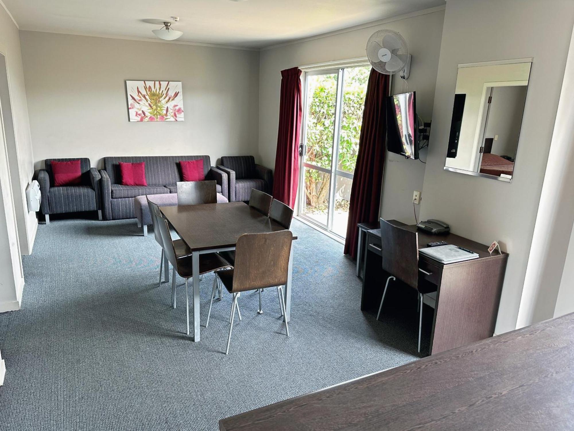 Arena Lodge Palmerston North Bagian luar foto