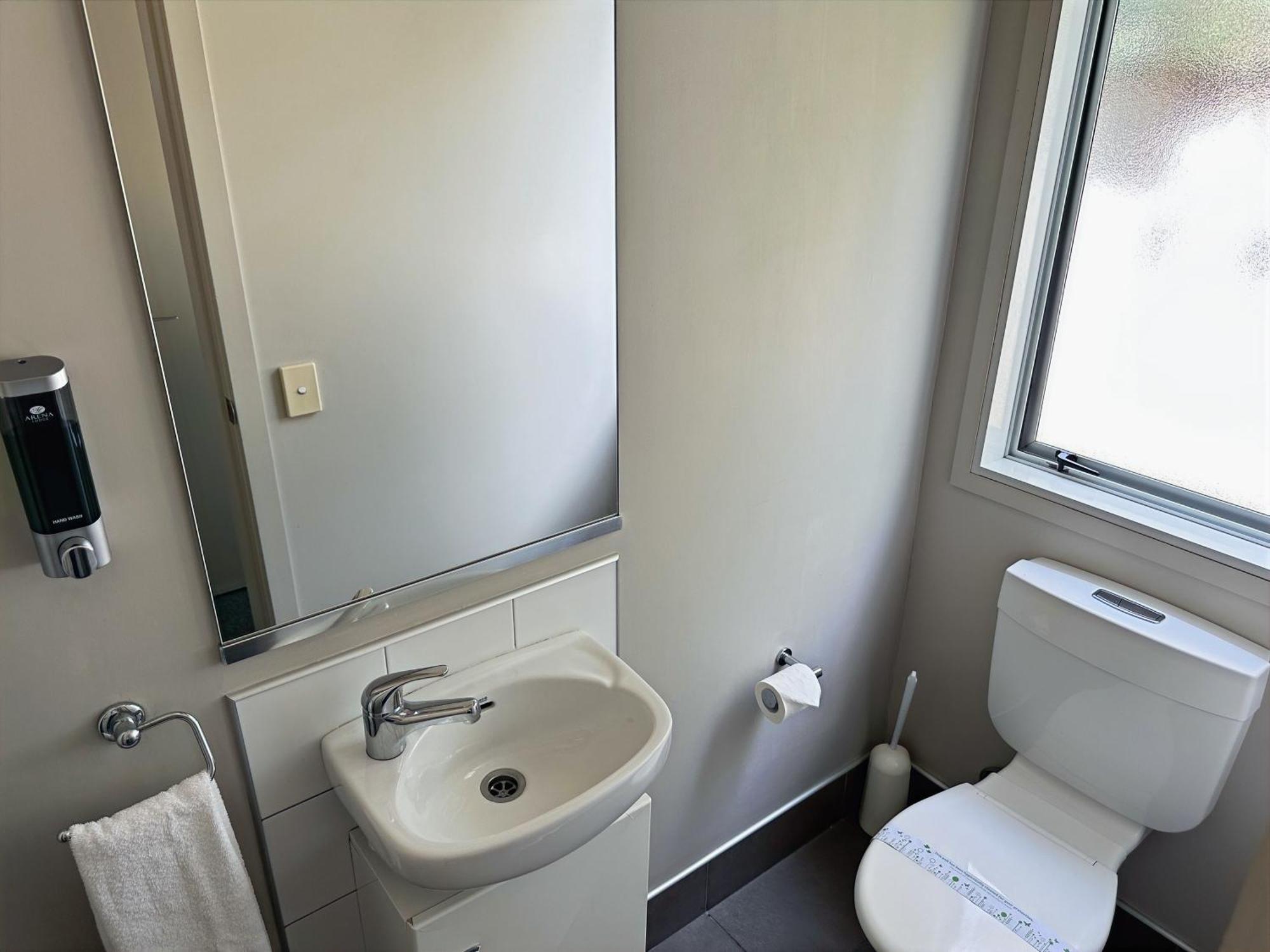 Arena Lodge Palmerston North Bagian luar foto