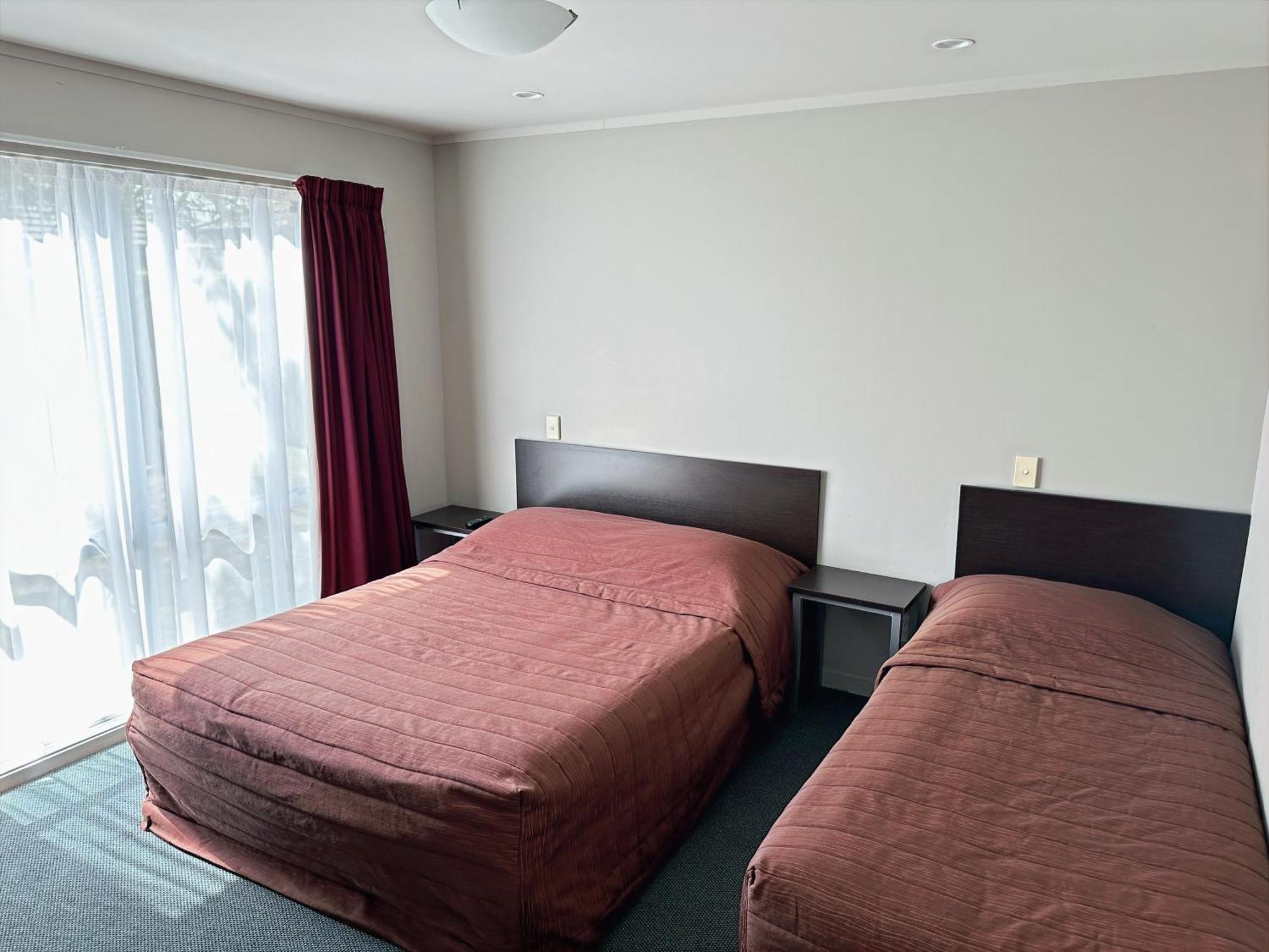 Arena Lodge Palmerston North Bagian luar foto